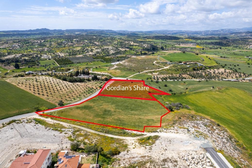 Shared residential field in Anafotida, Larnaca – id R7869