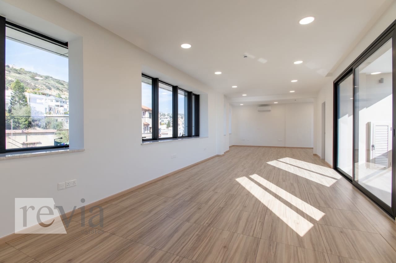 6451745e7def419c86e54063c1860da9