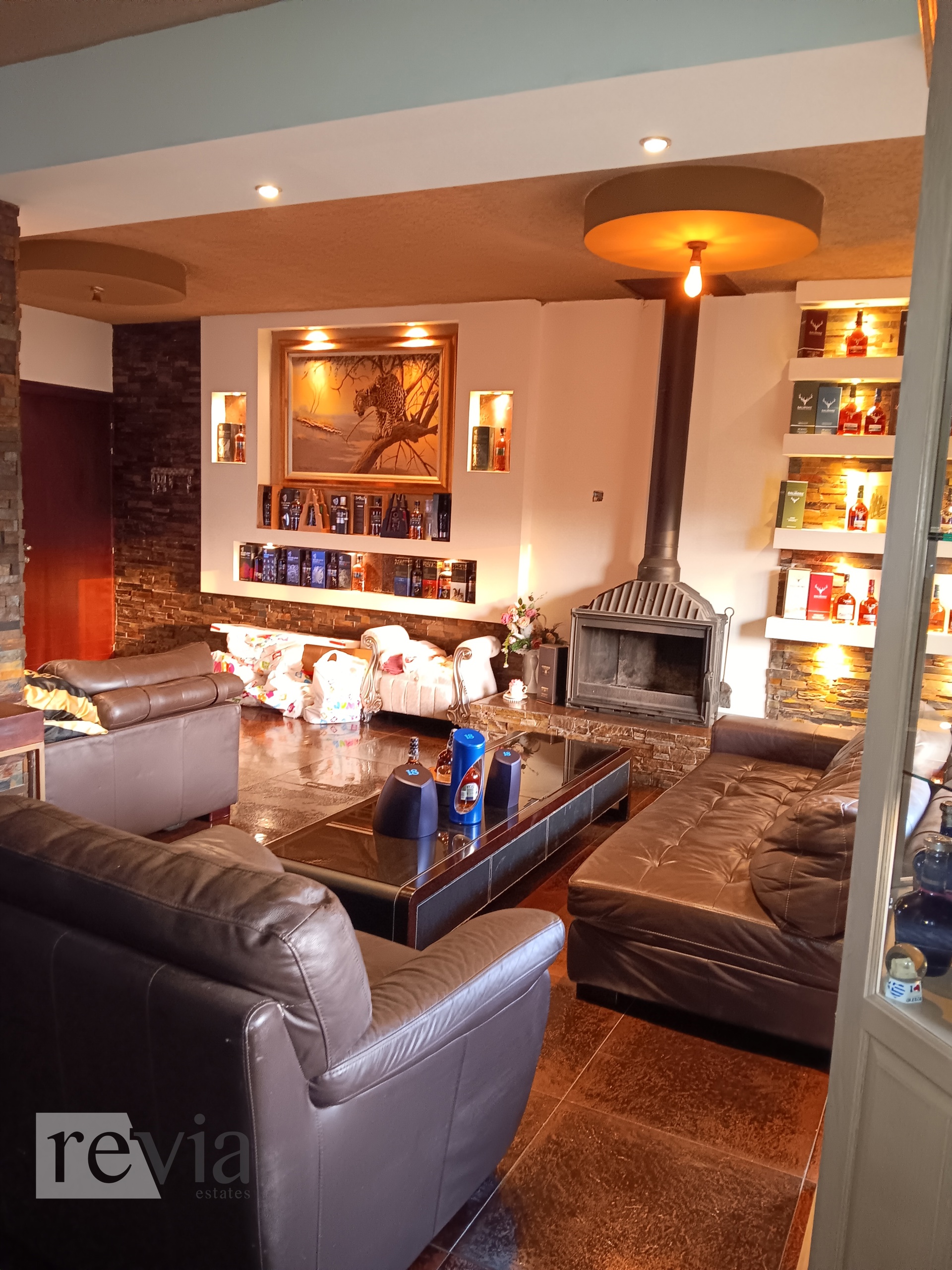 a273e9a24a544c1cab65a735a9d3c7b3