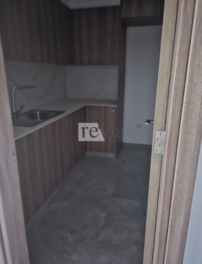 afb70aa6ecb34149a6fd0628af54c61a