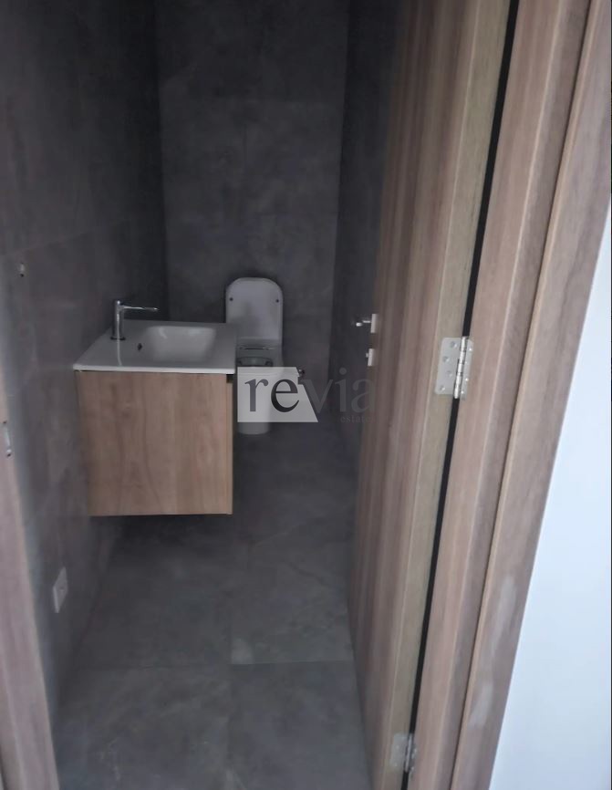 d47fce10a6e2446a8d34123bb82ae4b8