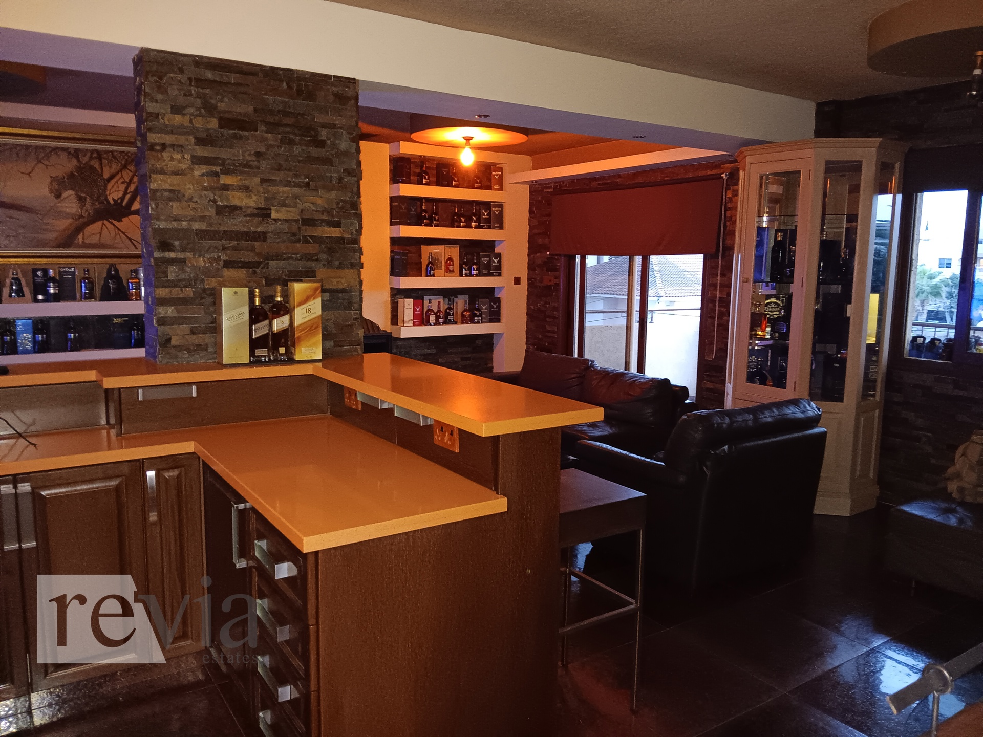 2a027f7e08404efdb04381c853fd1b6d