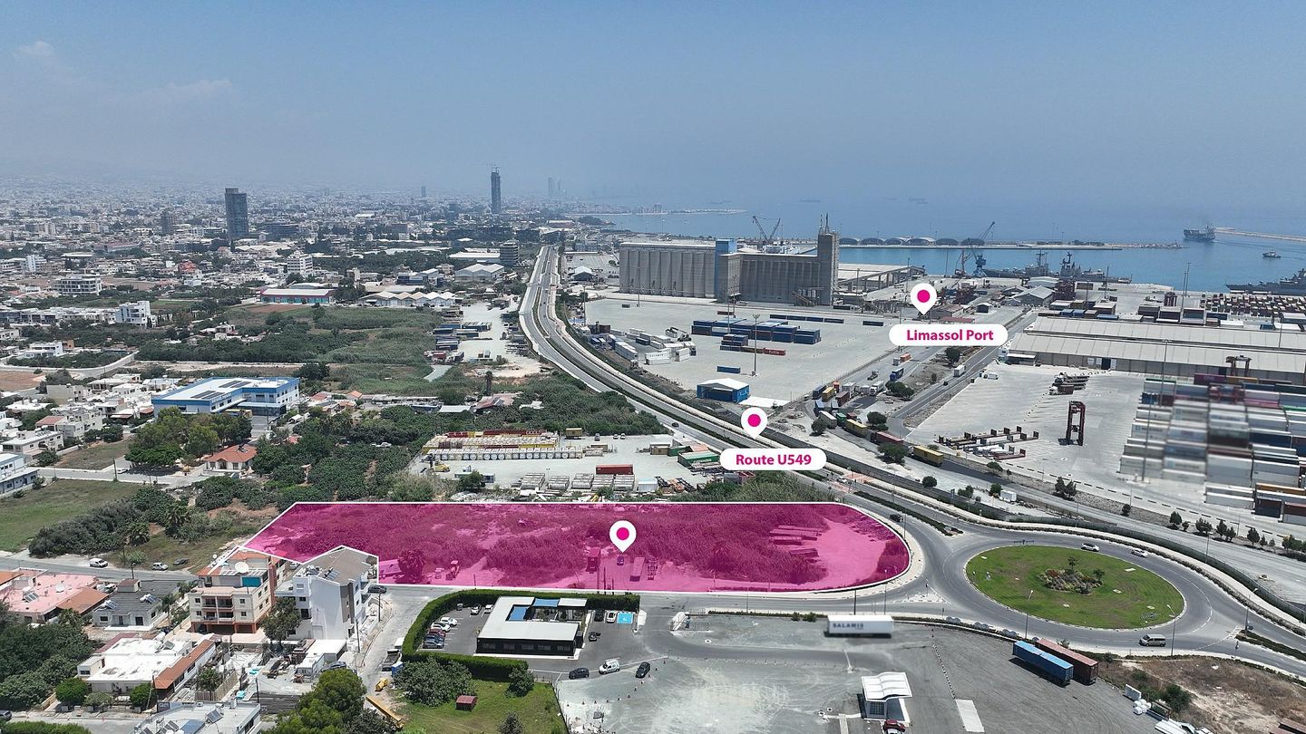 Shared Primarily Commercial Zoned Field, New Port Area, Limassol – id S45503