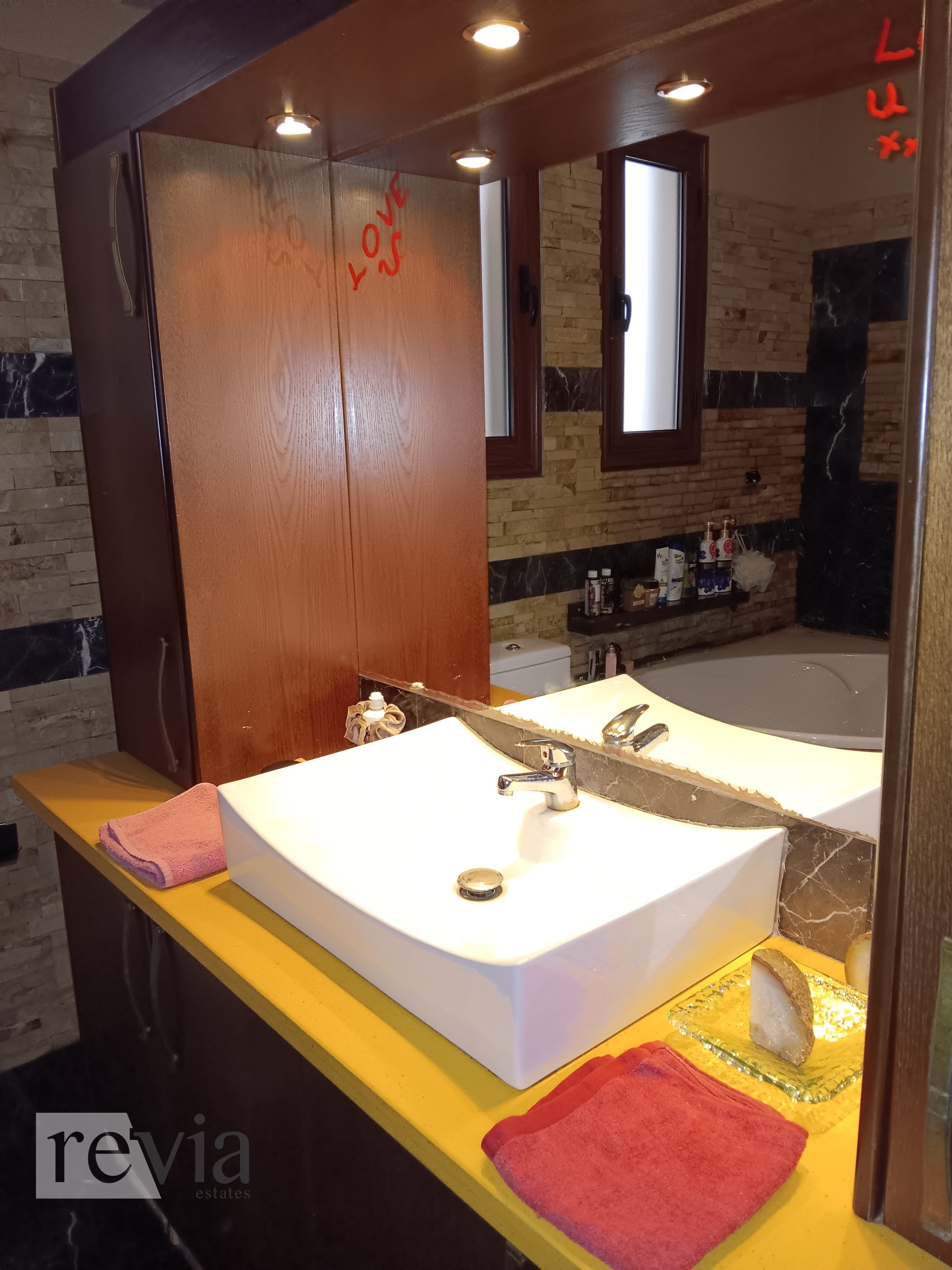 5d1525dbb65f4d1a8398f47c744402e6