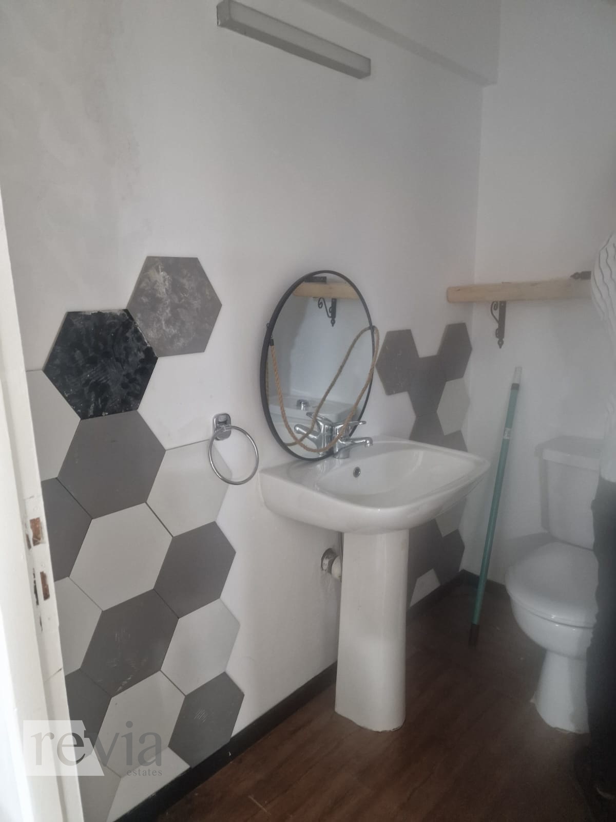 6bb97d9120f943d2bd58da3ba65fbd26