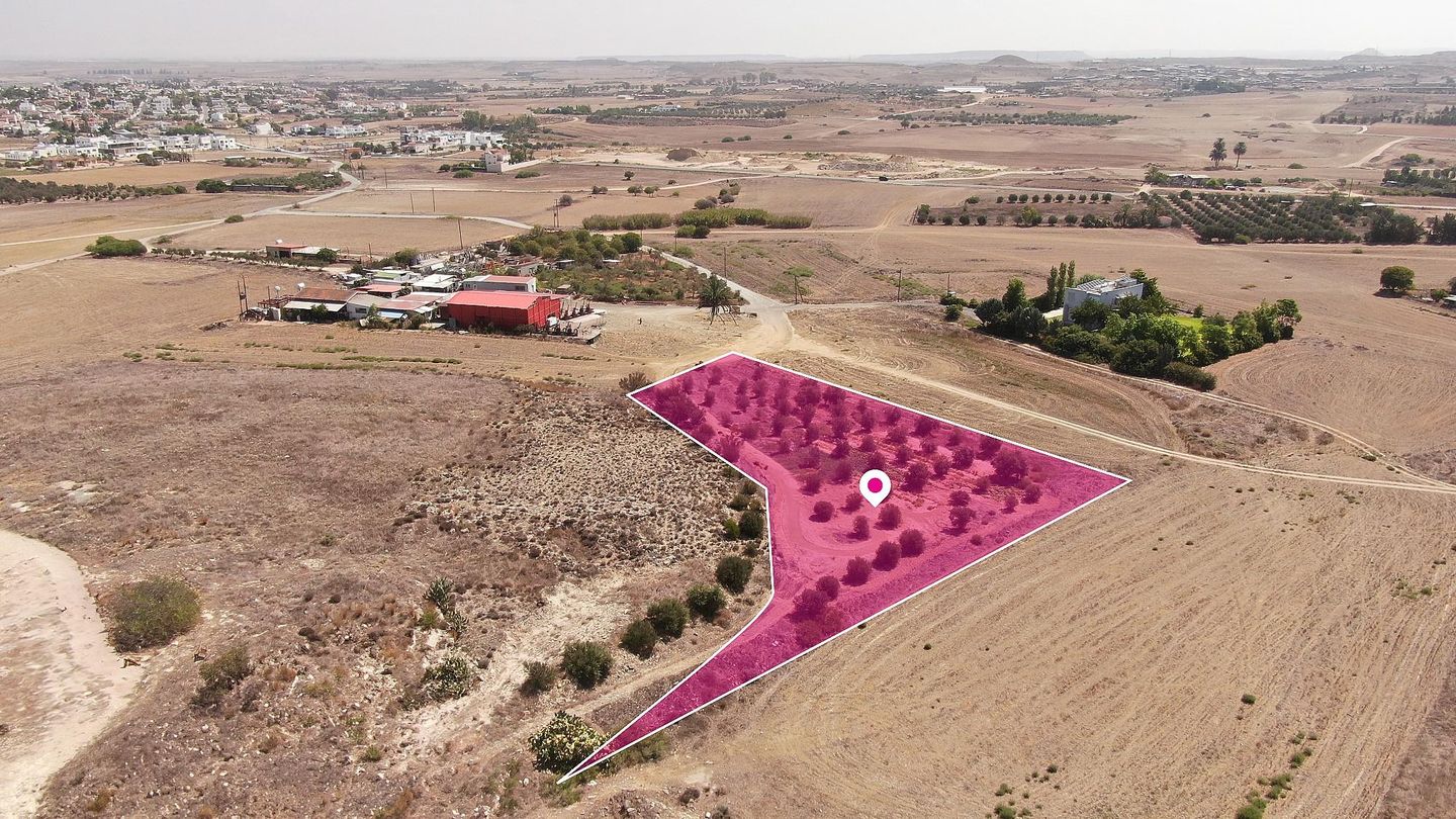 Residential field in Geri Nicosia – id S4708