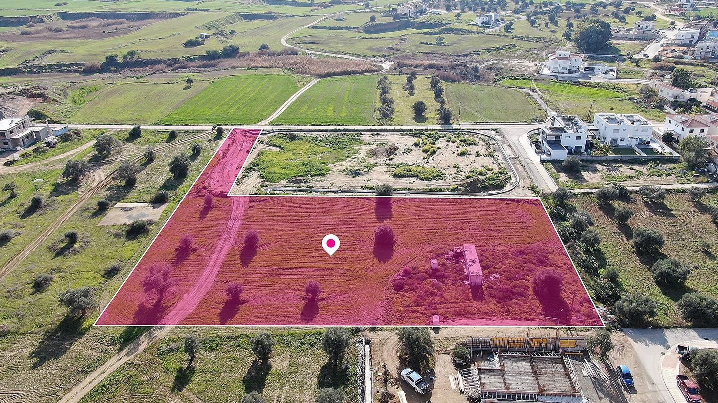 Share of Field in Tseri, Nicosia – id S20567