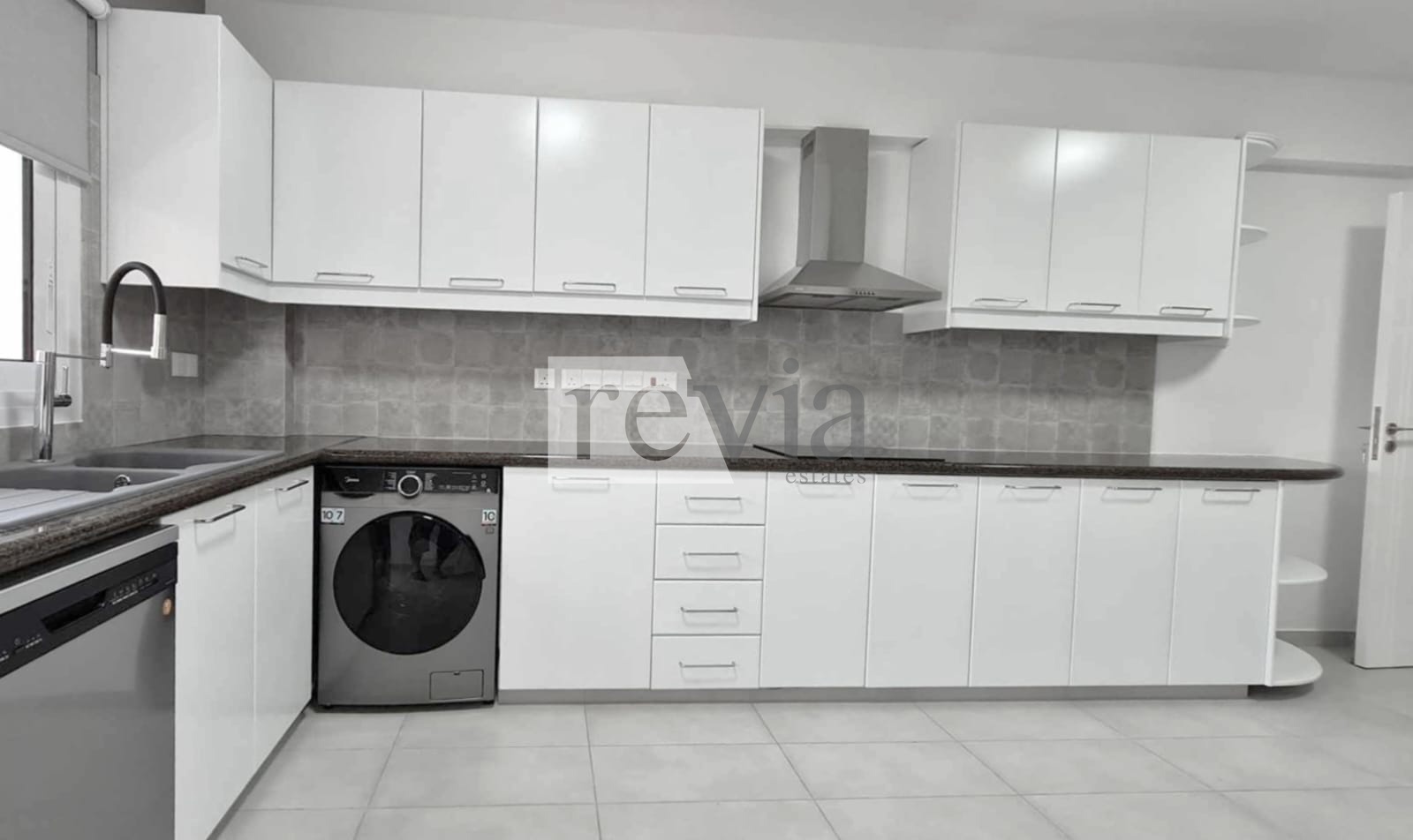 a558b354b87c4860addff319e022d31b