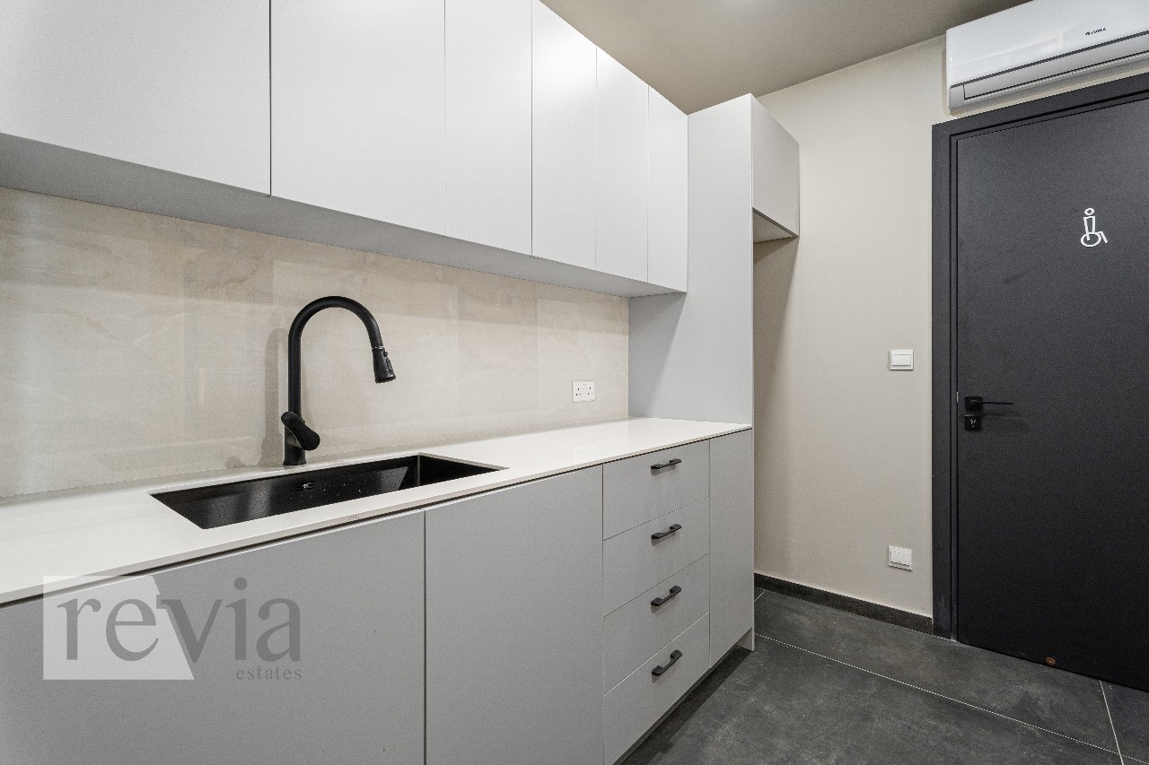 c8dd7b7056a743548cf5176957ab4116