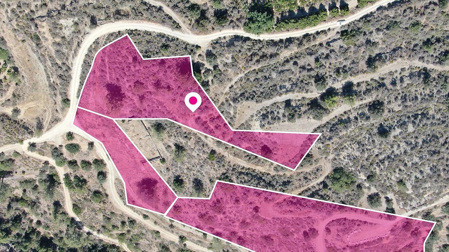 Three adjacent fields, Dierona, Limassol – id S45624