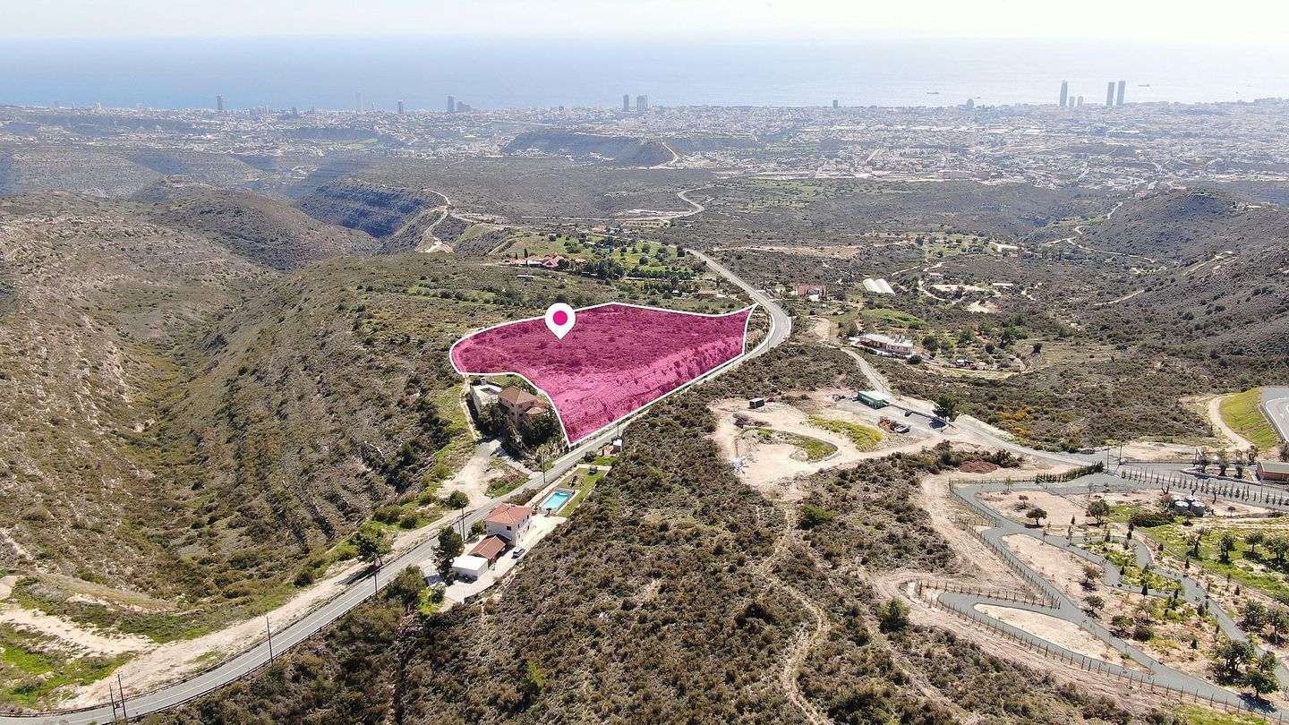 (Share) Field in Ag. Athanasios Municipality, Limassol – id S45482