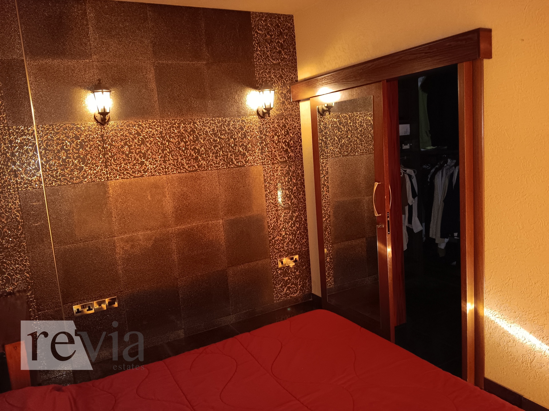 eb6f9739436042f78274a6ac6f6bb99c