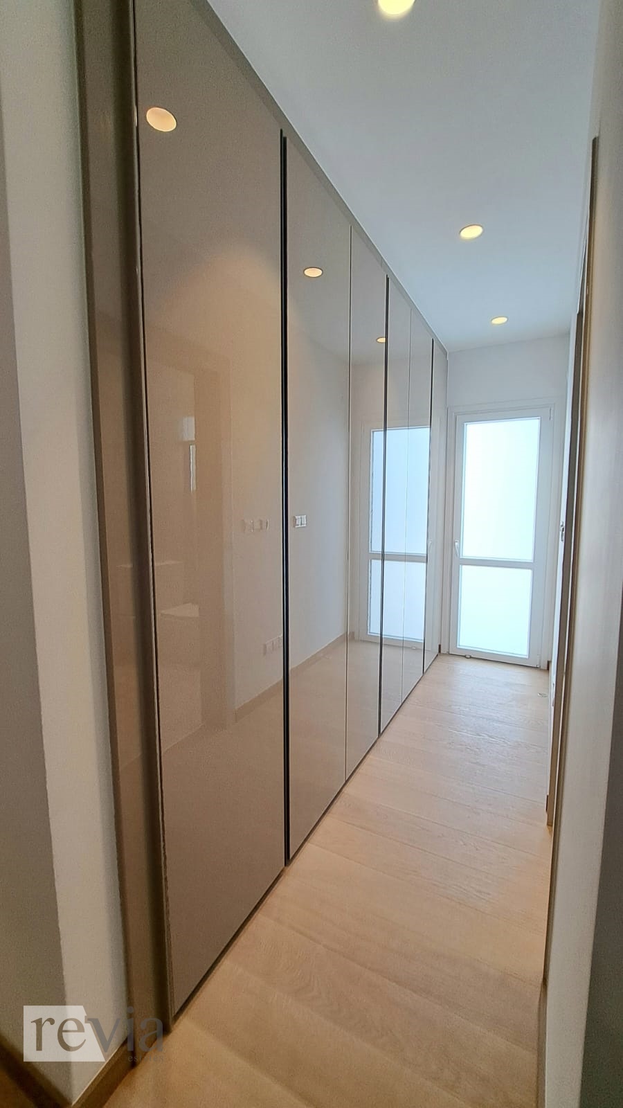 img_7d8e90b4-23d6-4825-81b5-7ed0b46ed761