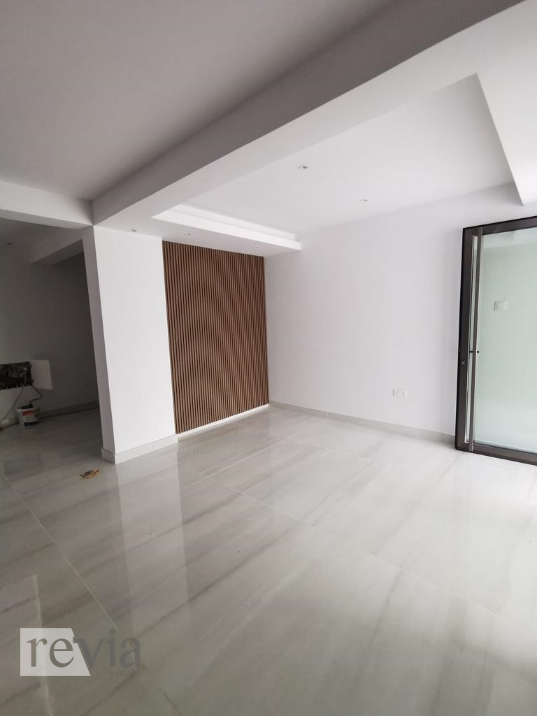 img_e11db82f-c3cc-467a-b04b-c284d0b20fc7