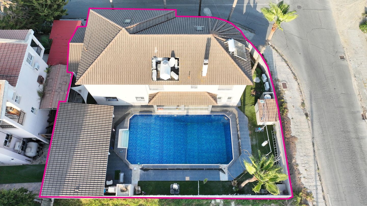 Three bedroom house in Egkomi, Nicosia – id S44051