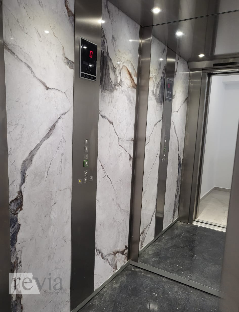 03c2286a773344f28d9a9d427e54b4f9