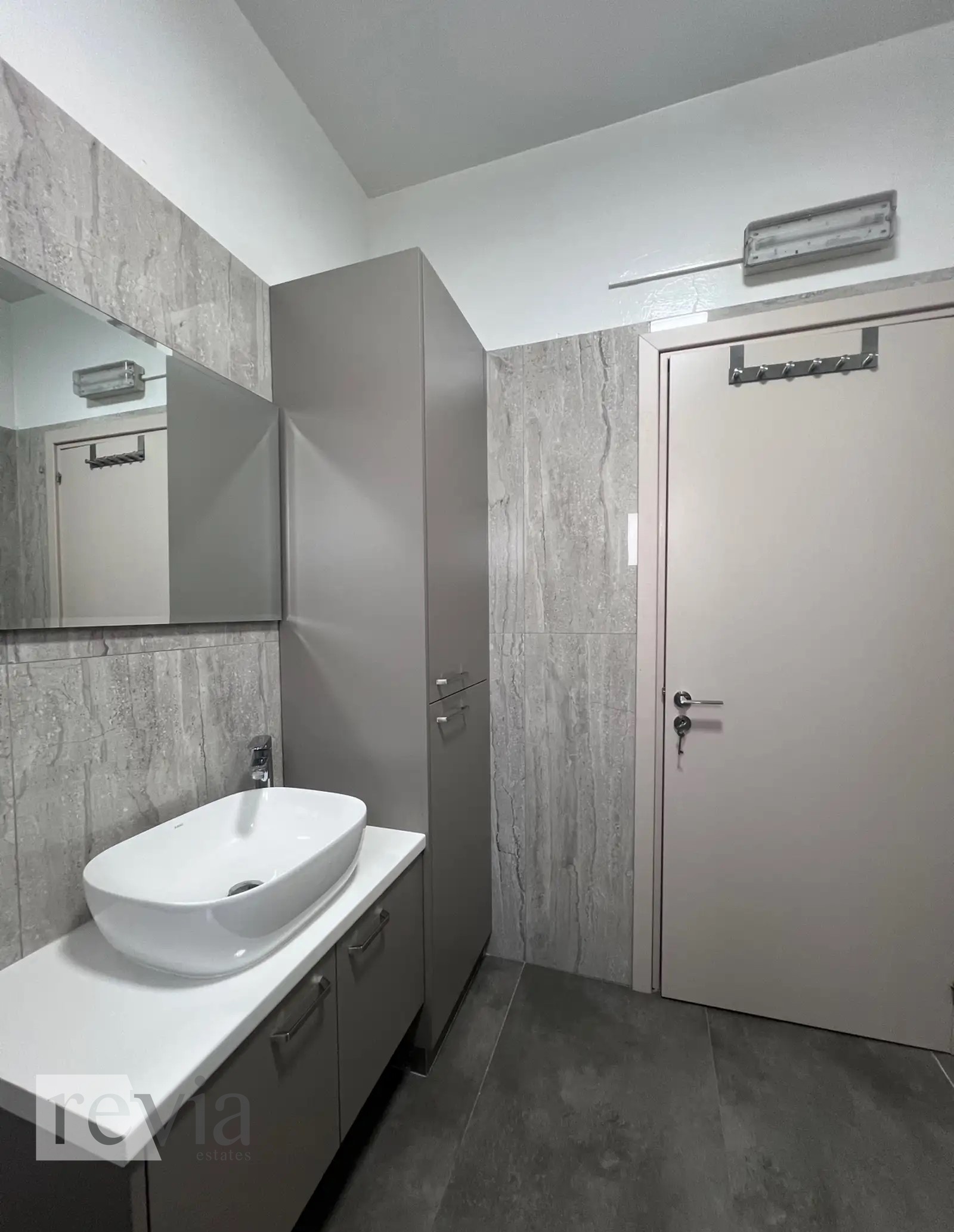 1288551473ae4de4a10a1ce812f28722