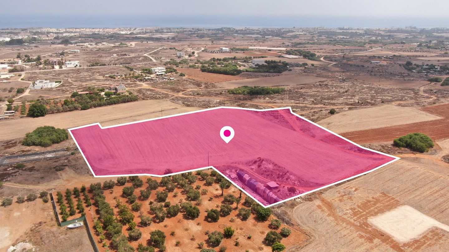 Share of Residential Field in Paralimni, Ammochostos – id S43715