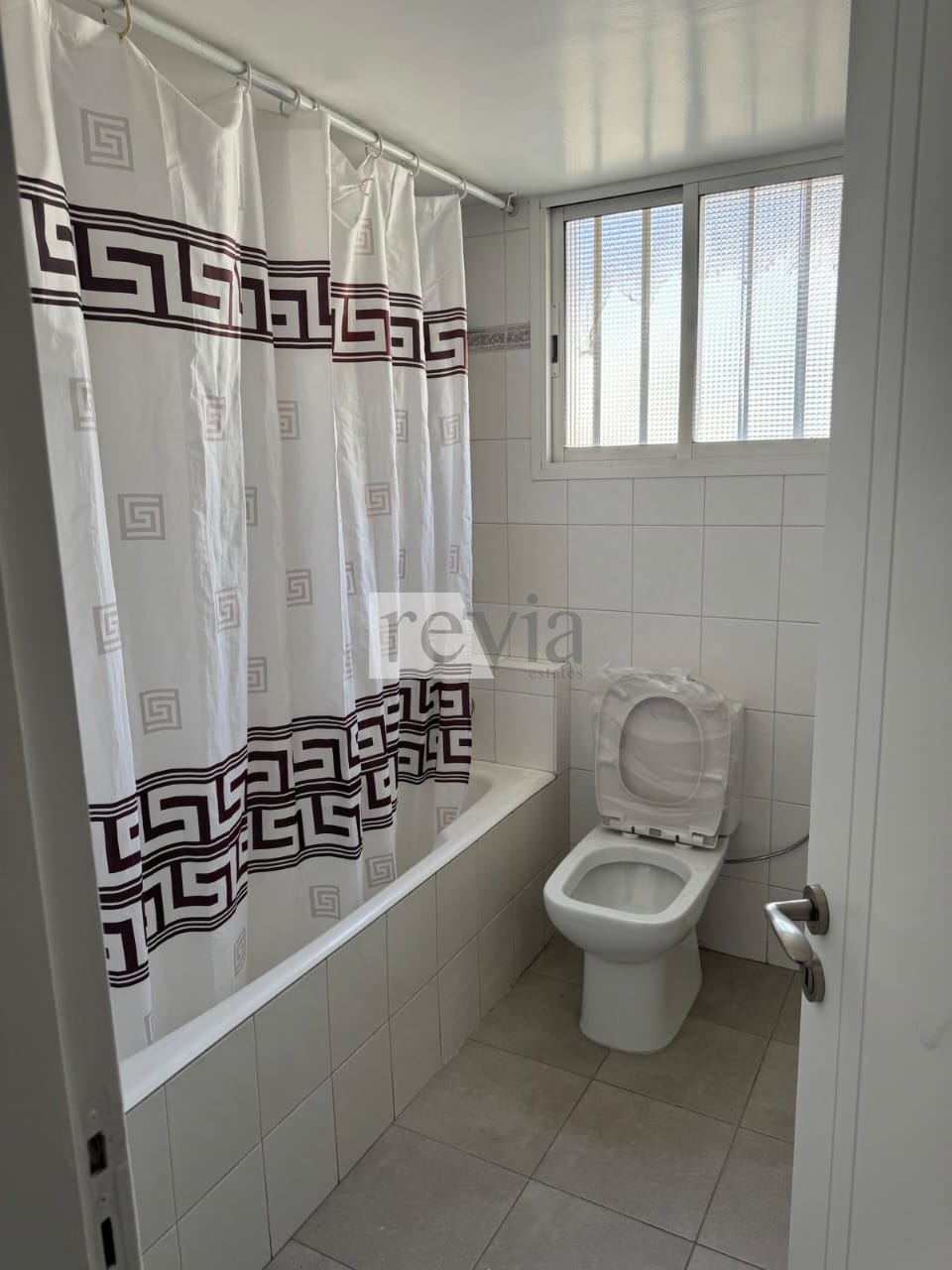 2040342 – Semi-detached For rent, Limassol City, 120 sq.m., €1.500