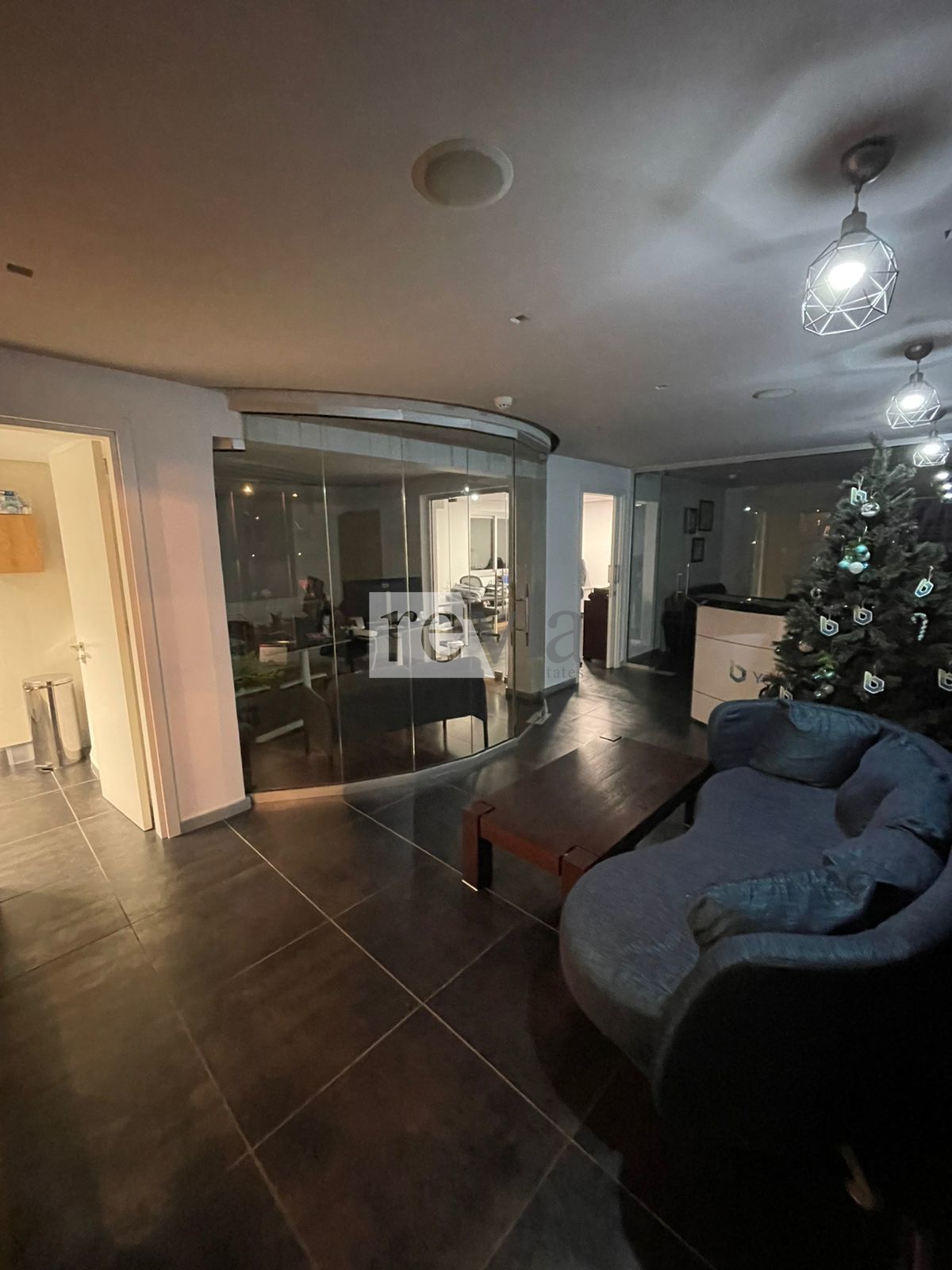 6f3b7c84196f4216a5351e599508b42b