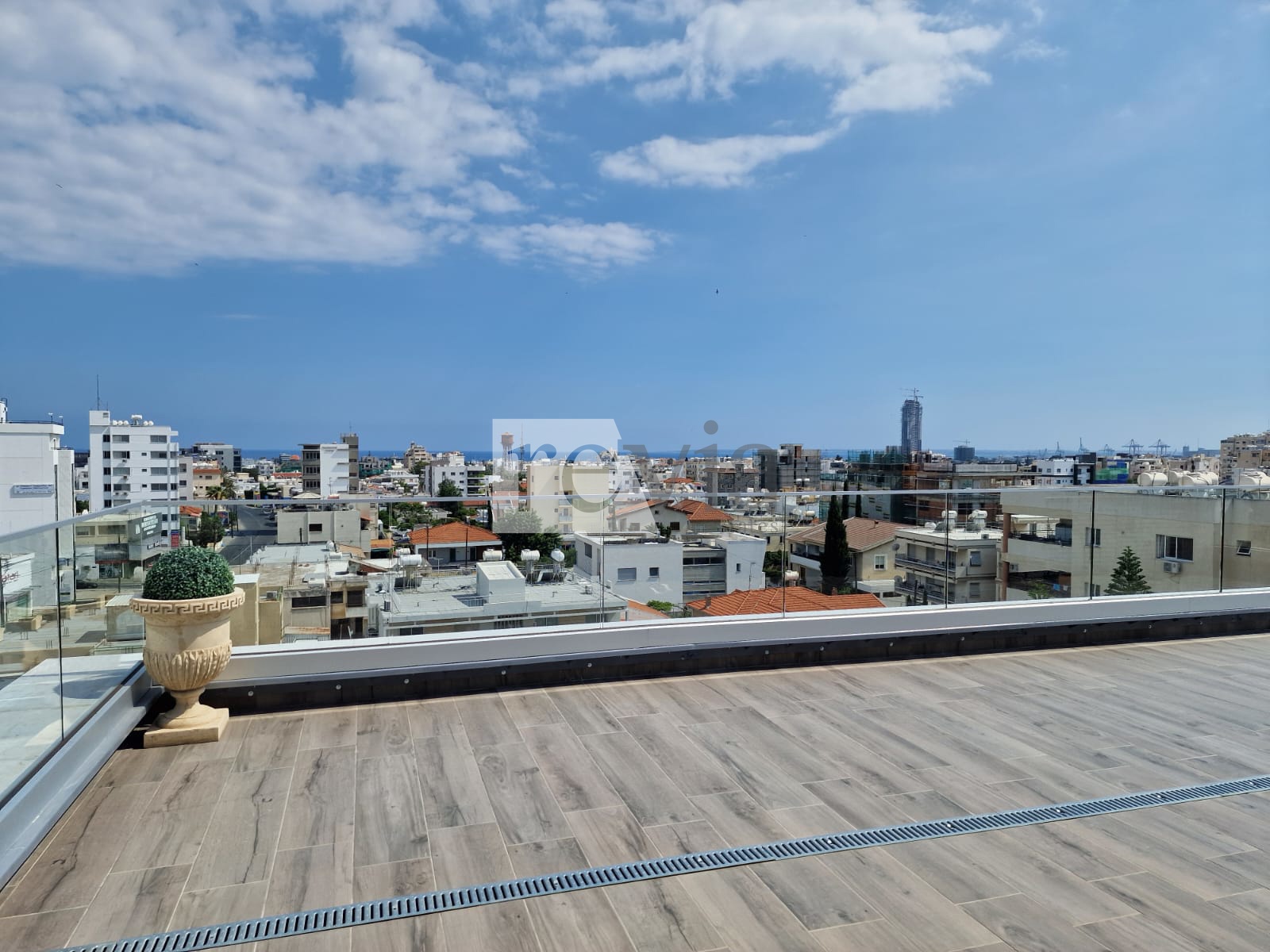 2112377 – Office For rent, Limassol City, 125 sq.m., €2.750