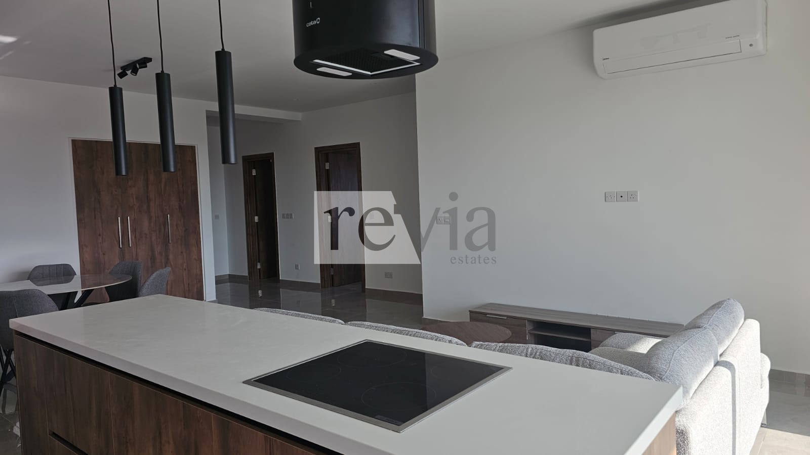 99c402332f6e43279b9c3e30aaf919a5