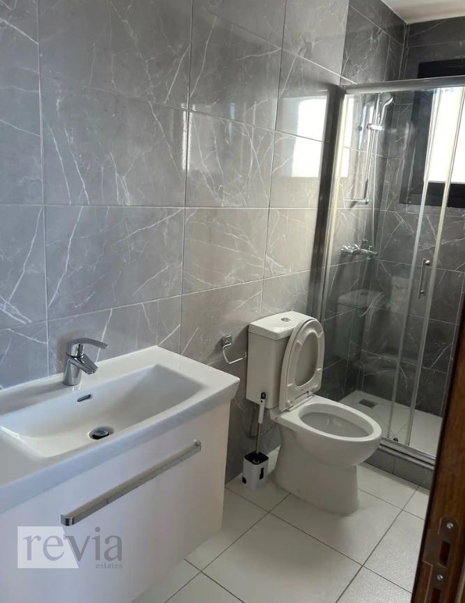 b18532fa131941cea995bc391a36a1e5