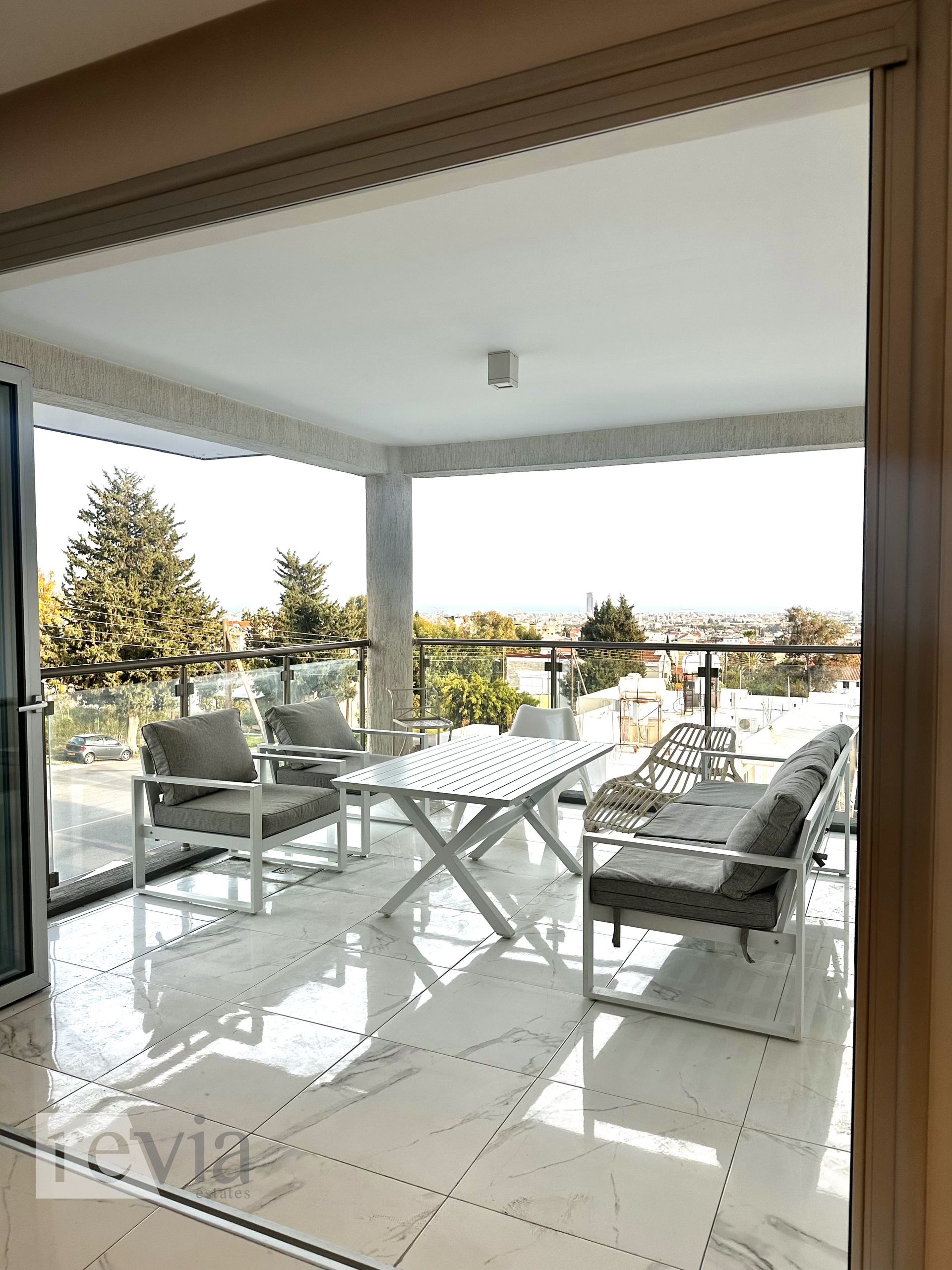 bf70cab7f4b24b40a5bd237fbb575e17