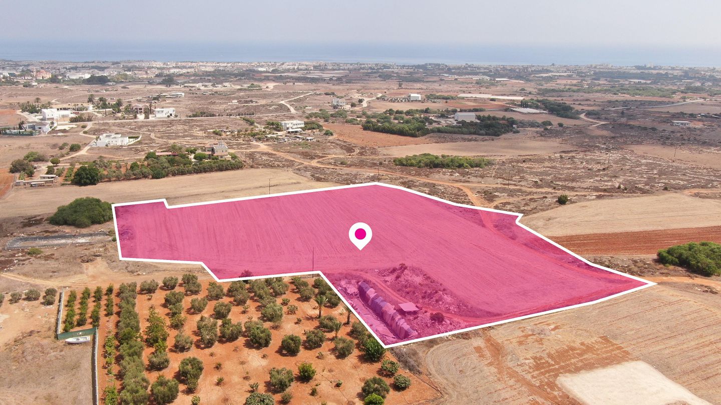 Share of Residential Field in Paralimni, Ammochostos – id S43715
