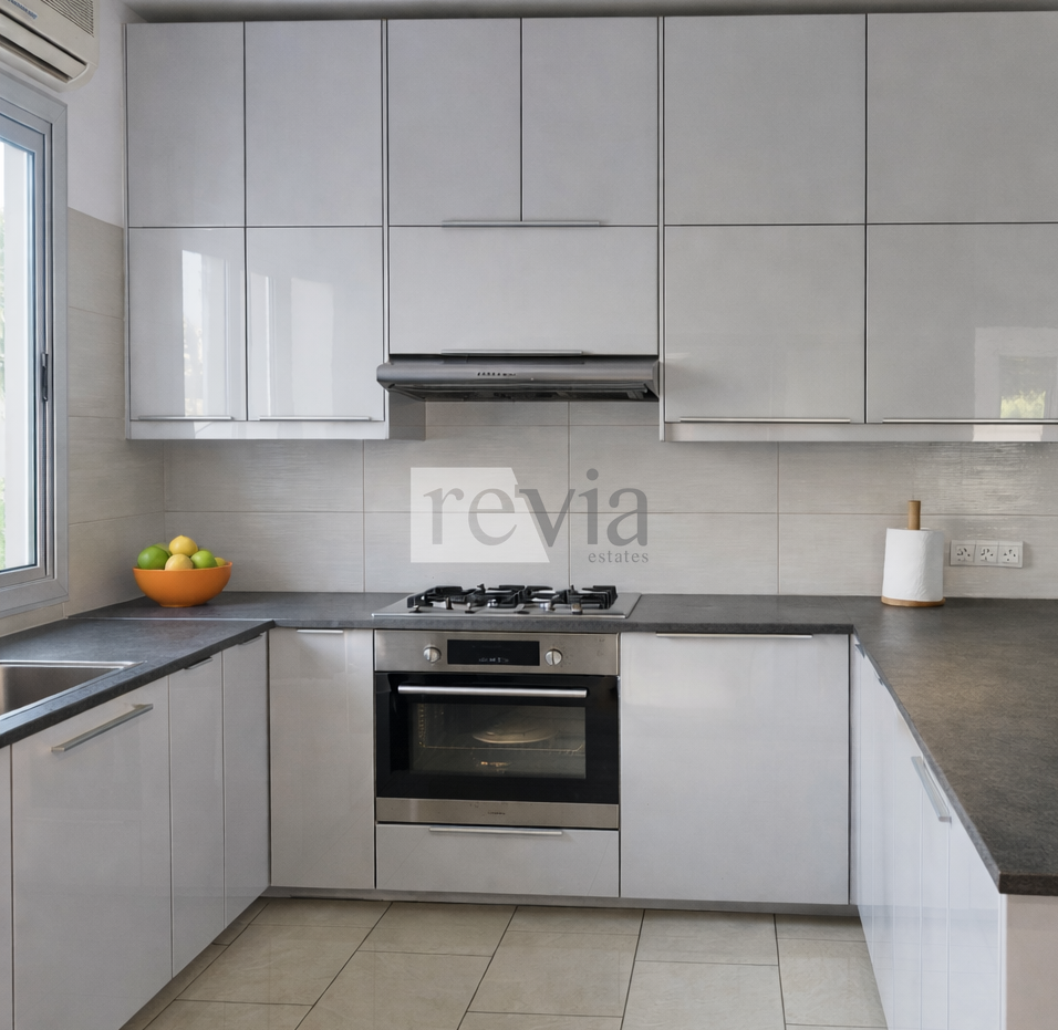 f260bfb25d8547a4933a7c2ac6f2d847