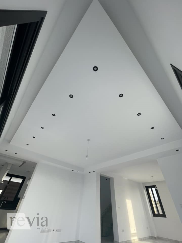 img_0d5d3673-1241-4e82-a877-c5f007810fce