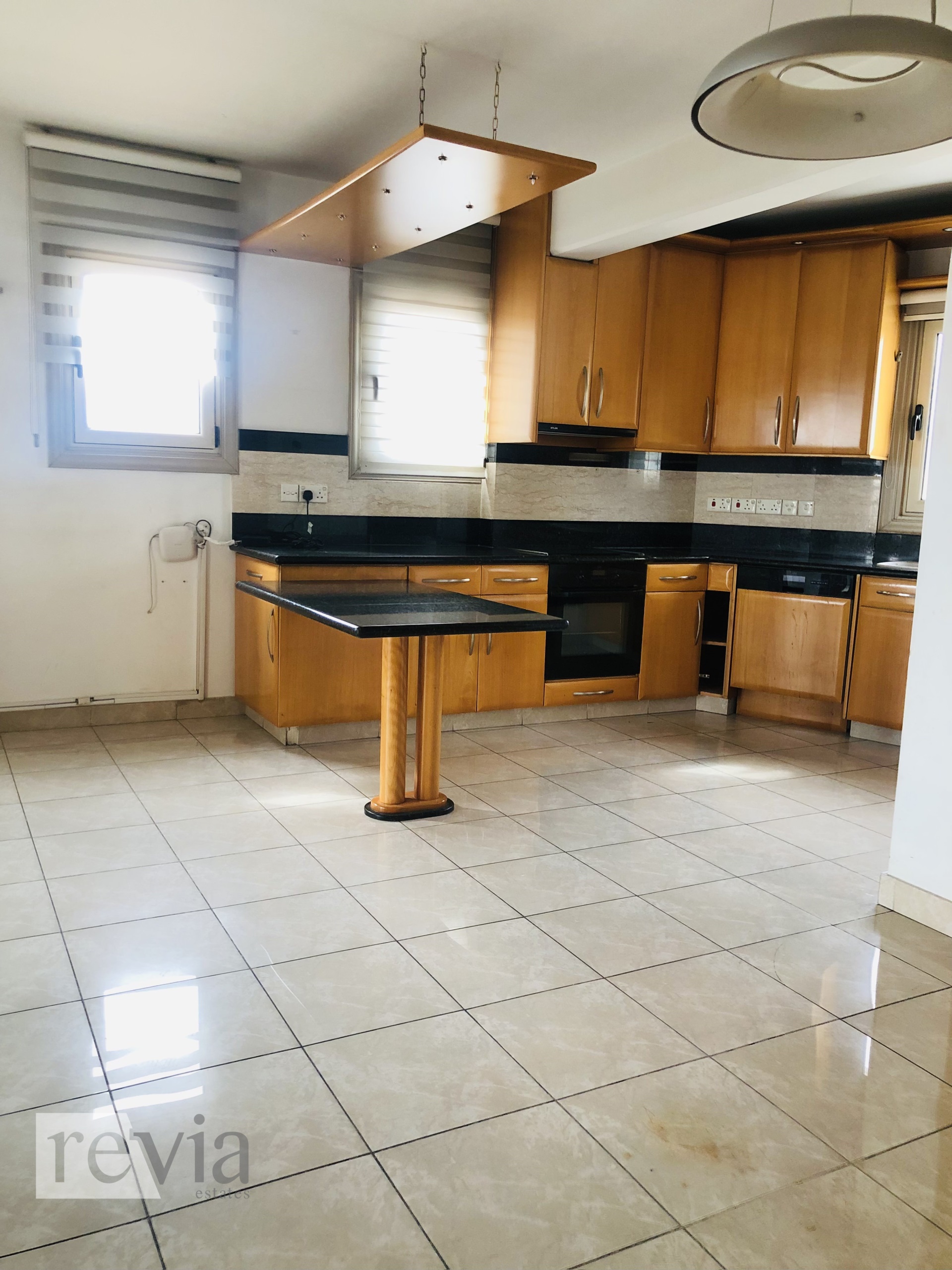 img_7a01d143-9562-4688-a053-b6de0561f983