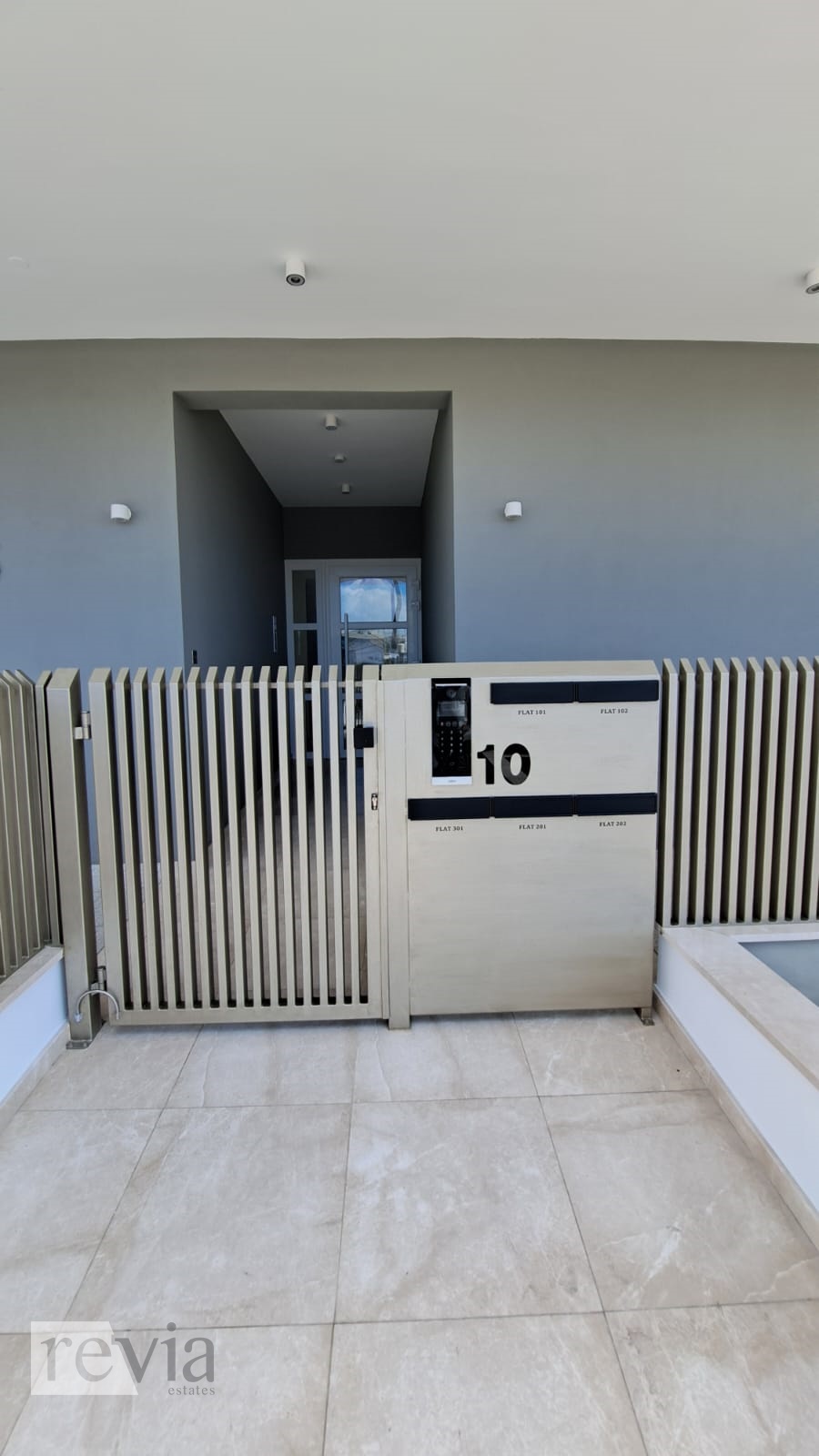 img_8b5887b8-a093-43d3-ba9d-336d9f8eb450