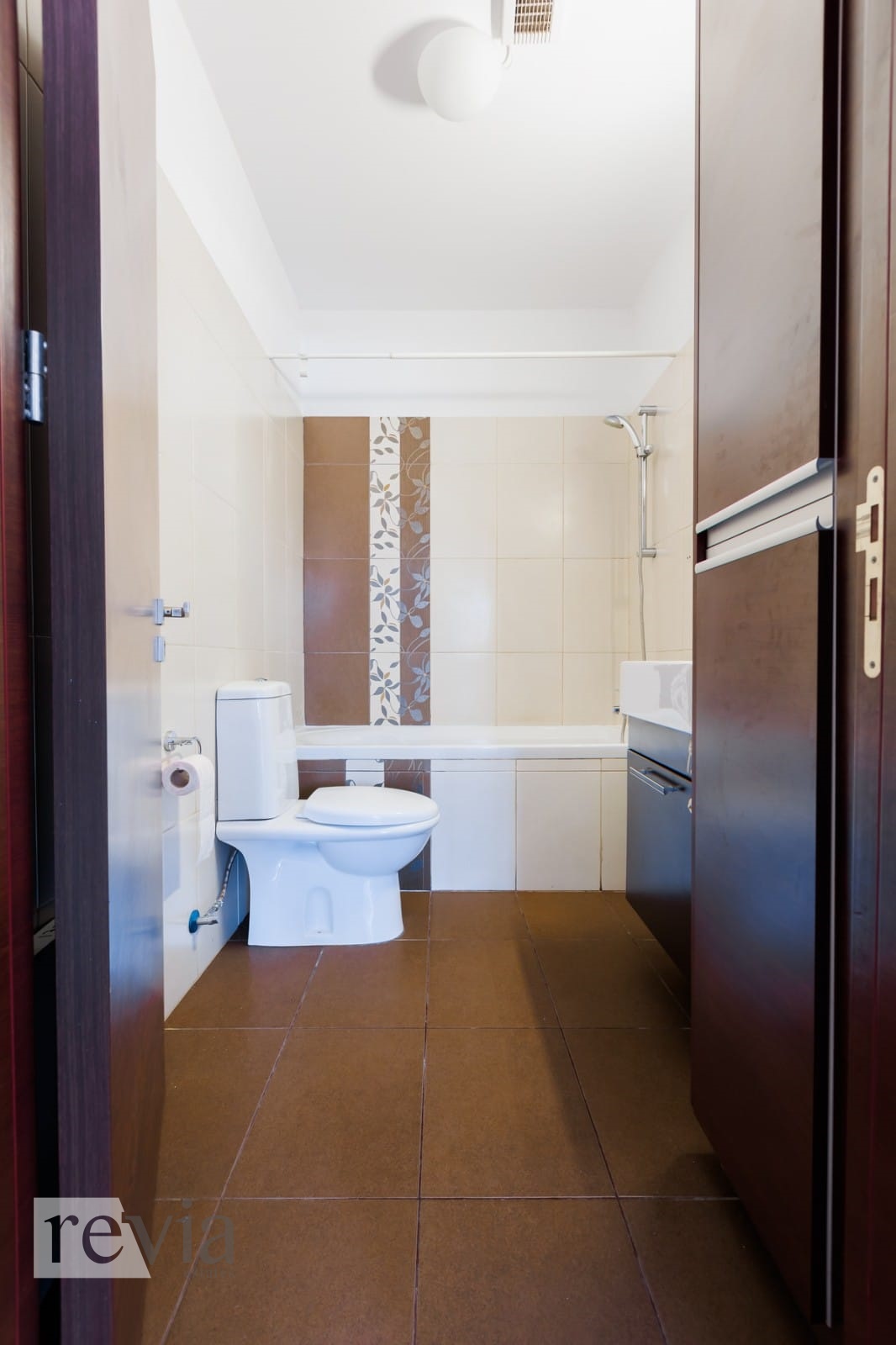 img_c1ab2b40-06b1-4203-8771-22a392d495b9