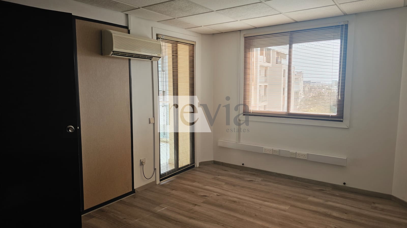 2103739 – Office For rent, Limassol City, 180 sq.m., €2.900