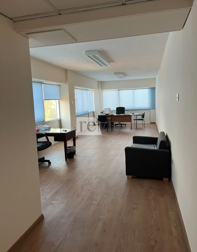 1653566 – Office For rent, Limassol City, 51 sq.m., €900