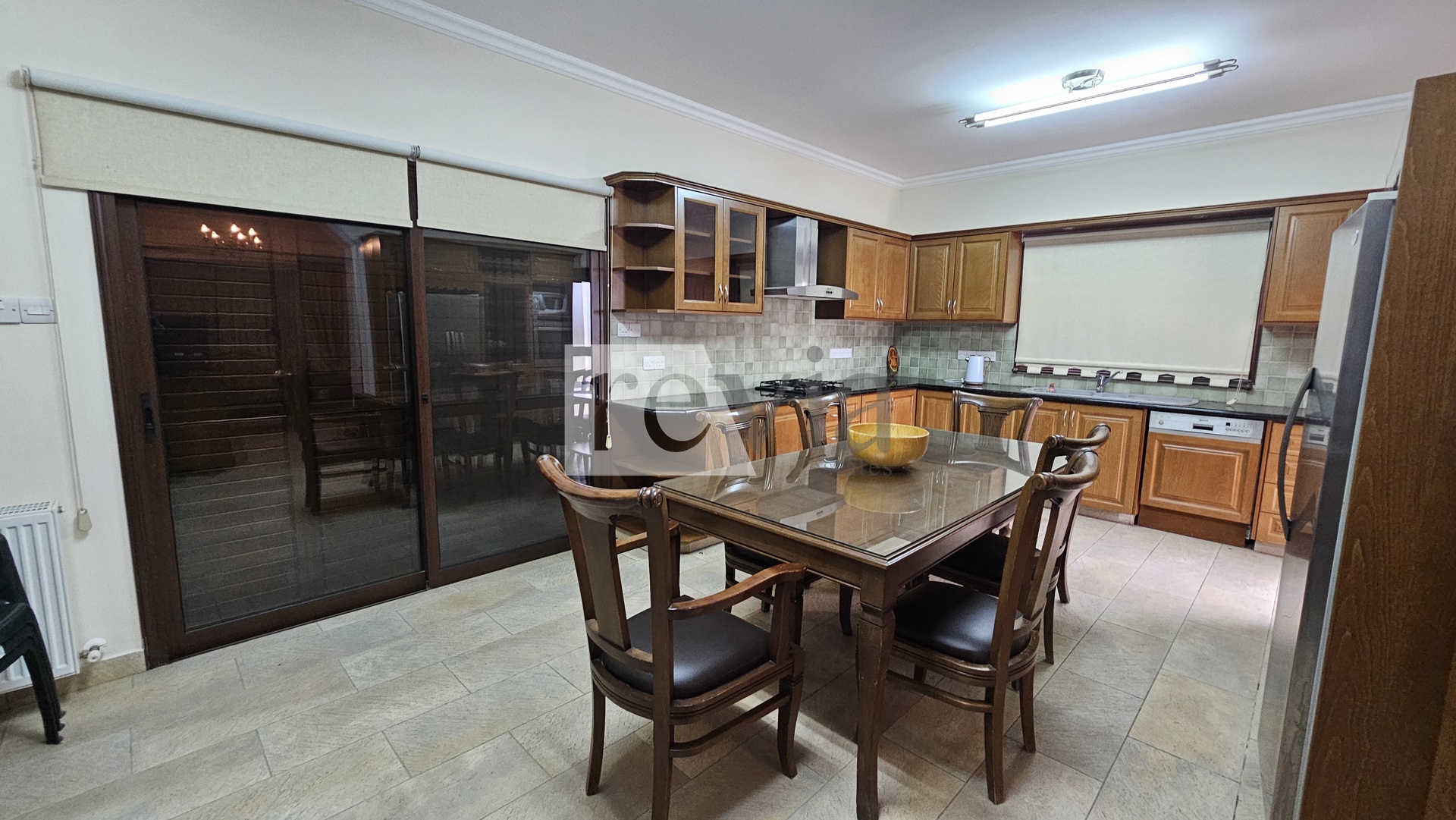 2051767 – Detached house For rent, Parekklisia, 300 sq.m., €3.100