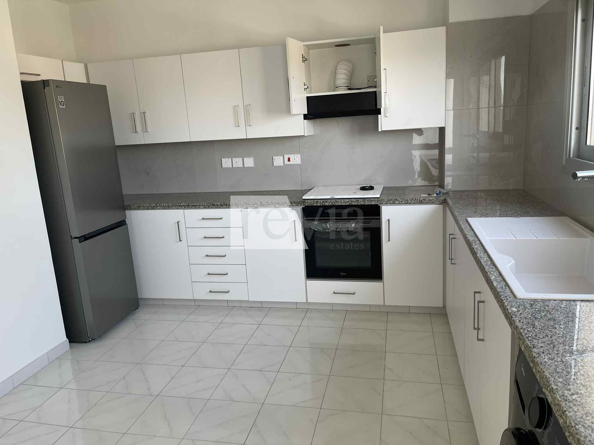 182f5be95bfc43088c4cbe238703716f