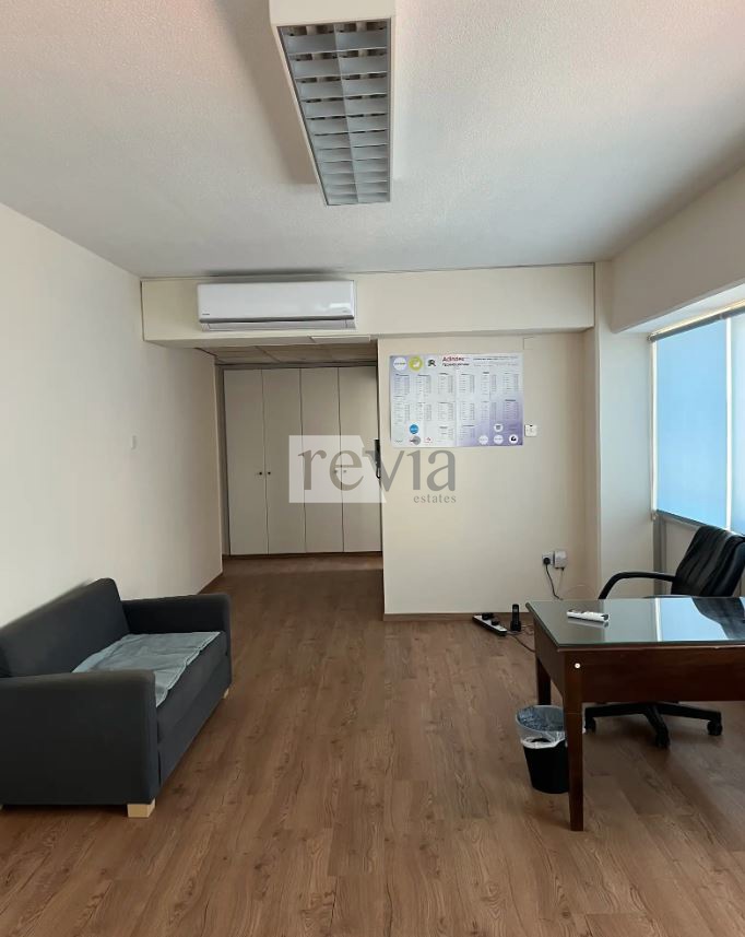1653566 – Office For rent, Limassol City, 51 sq.m., €900