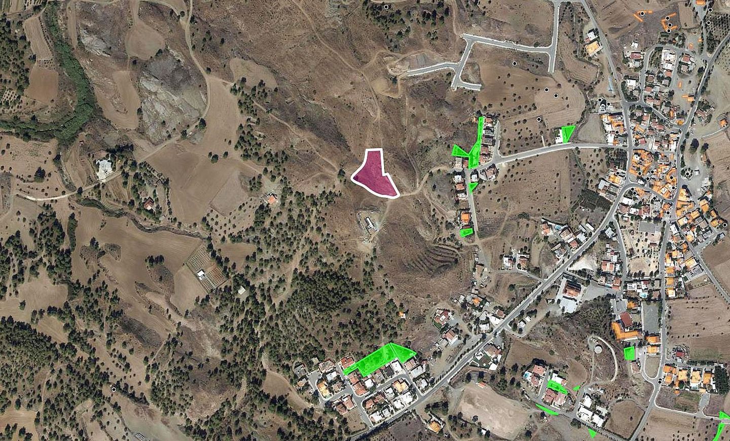Hillside Residential Field in Mathiatis, Nicosia – id S45837