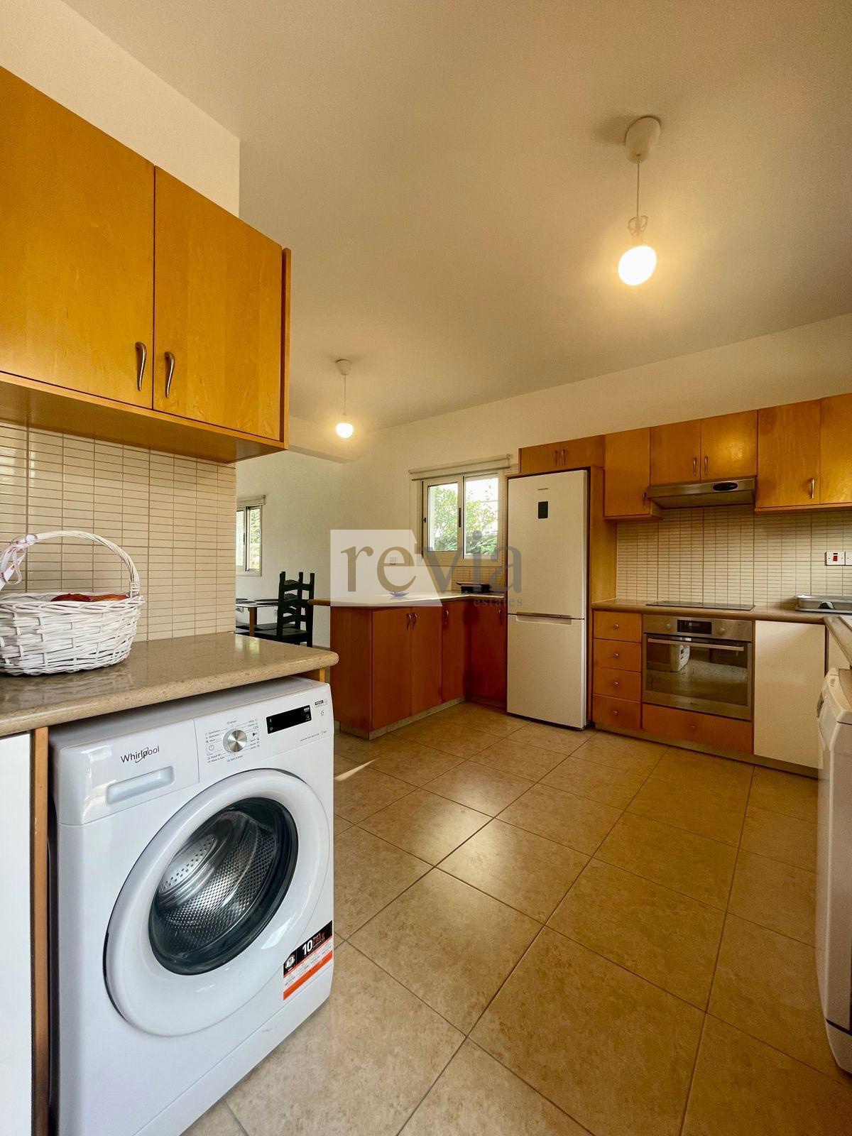 1861031 – Villa For rent, Pyrgos, 120 sq.m., €3.200