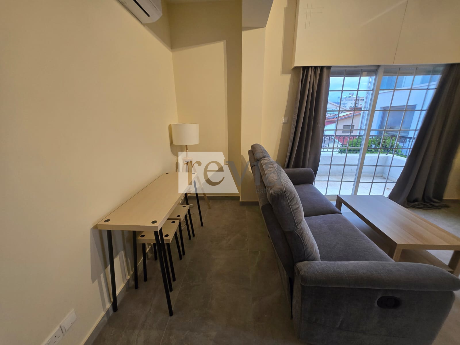 2079322 – Apartment For rent, Limassol City, 40 sq.m., €1.200