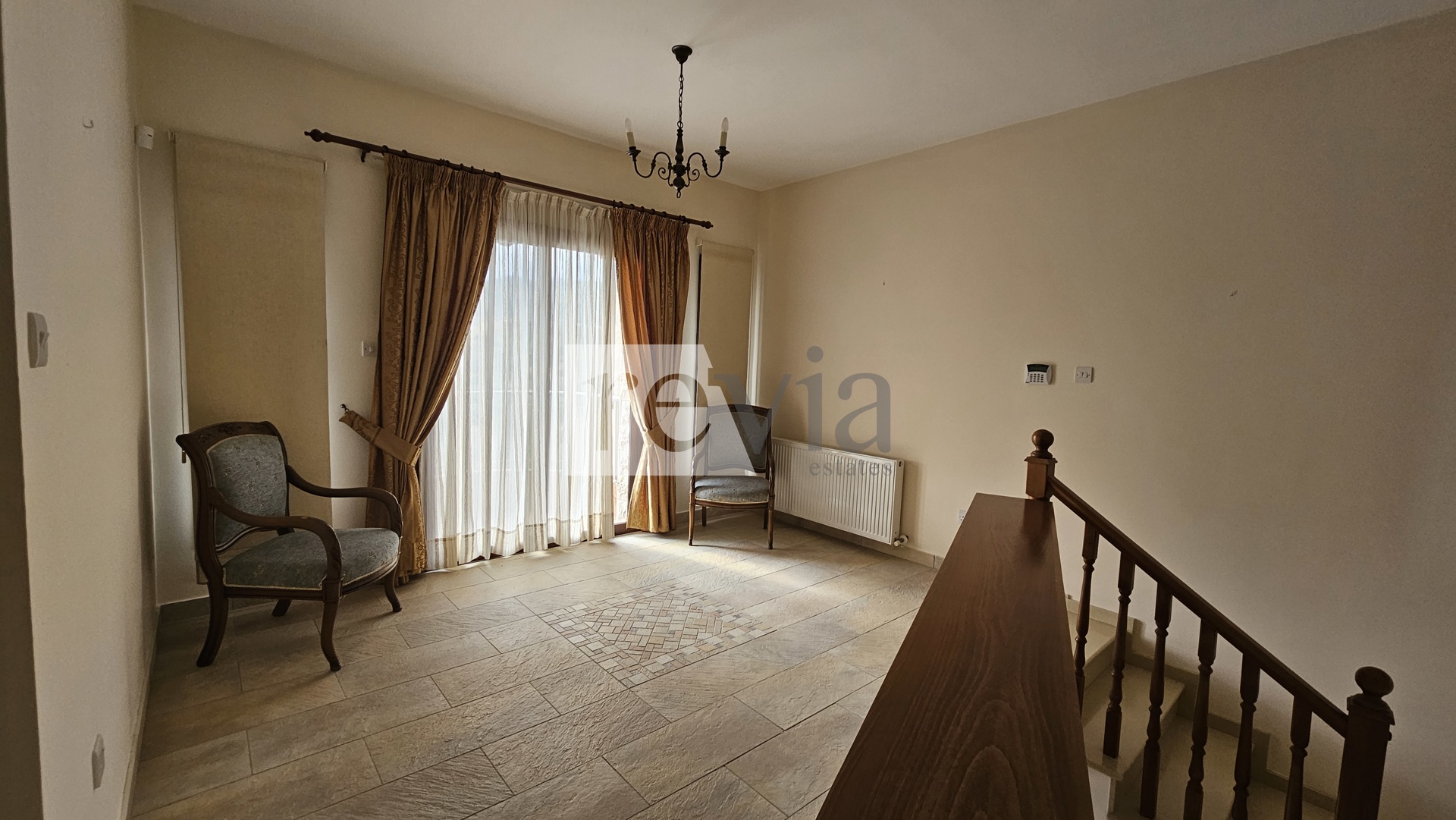 2051767 – Detached house For rent, Parekklisia, 300 sq.m., €3.100