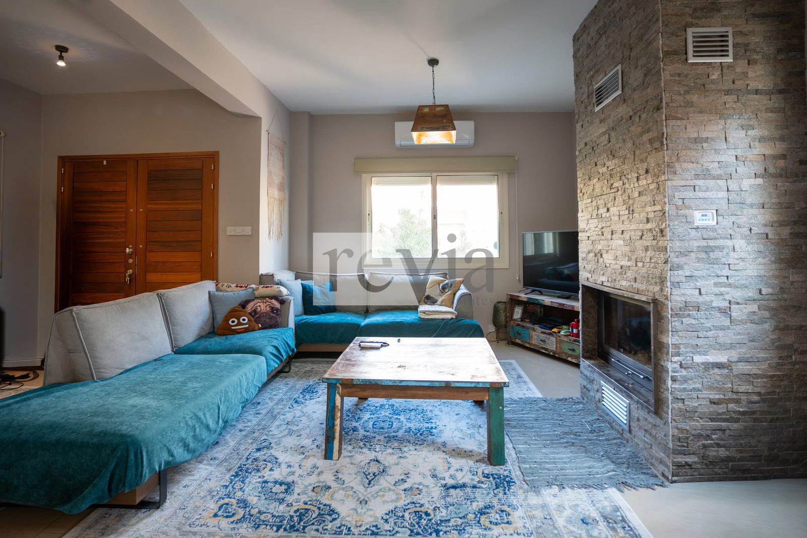 72b112a0f72f437b8c4807999b3c9005