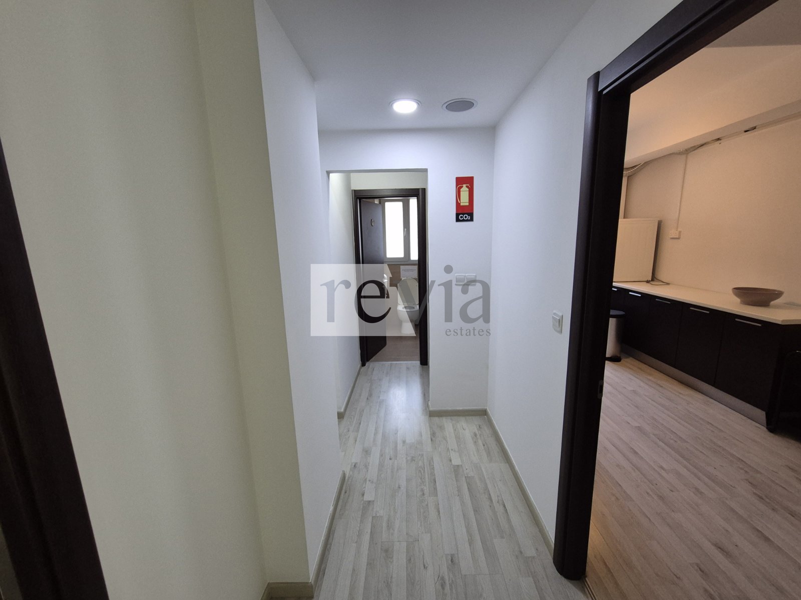 7861fb4c77de4a98932b39a6e932bf49