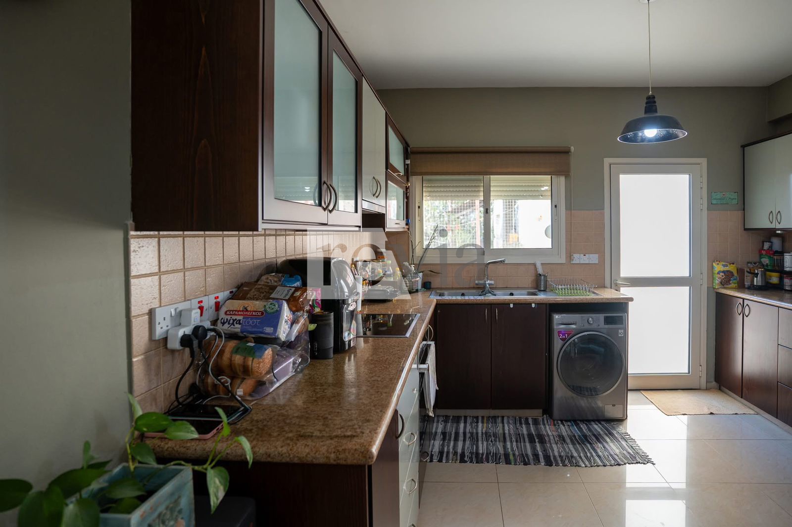 8ee8230808b146498b7aca982428a3c6