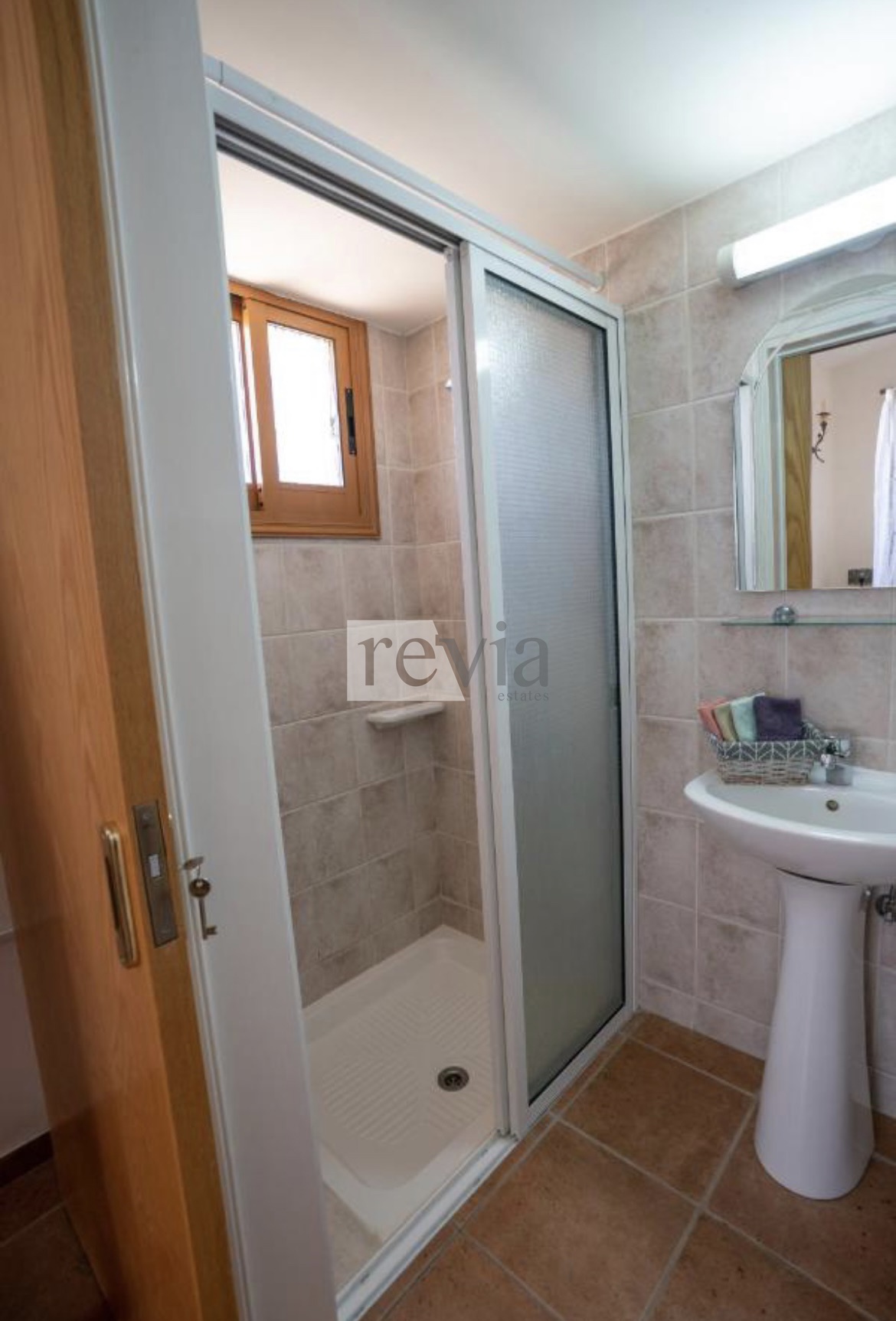 1705501 – Detached house For rent, Vouni, 130 sq.m., €1.800