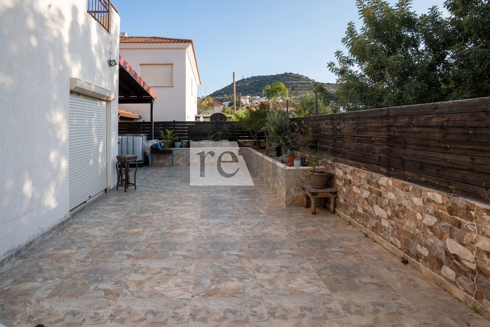 9398b01763614fdfbbe35adfa4822df4