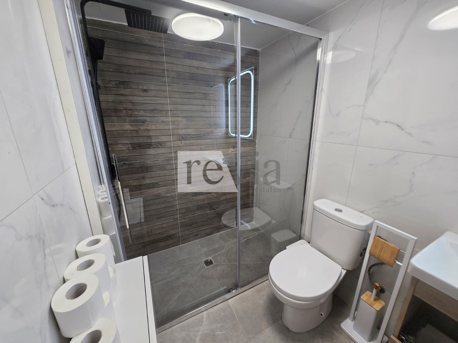 2079322 – Apartment For rent, Limassol City, 40 sq.m., €1.200