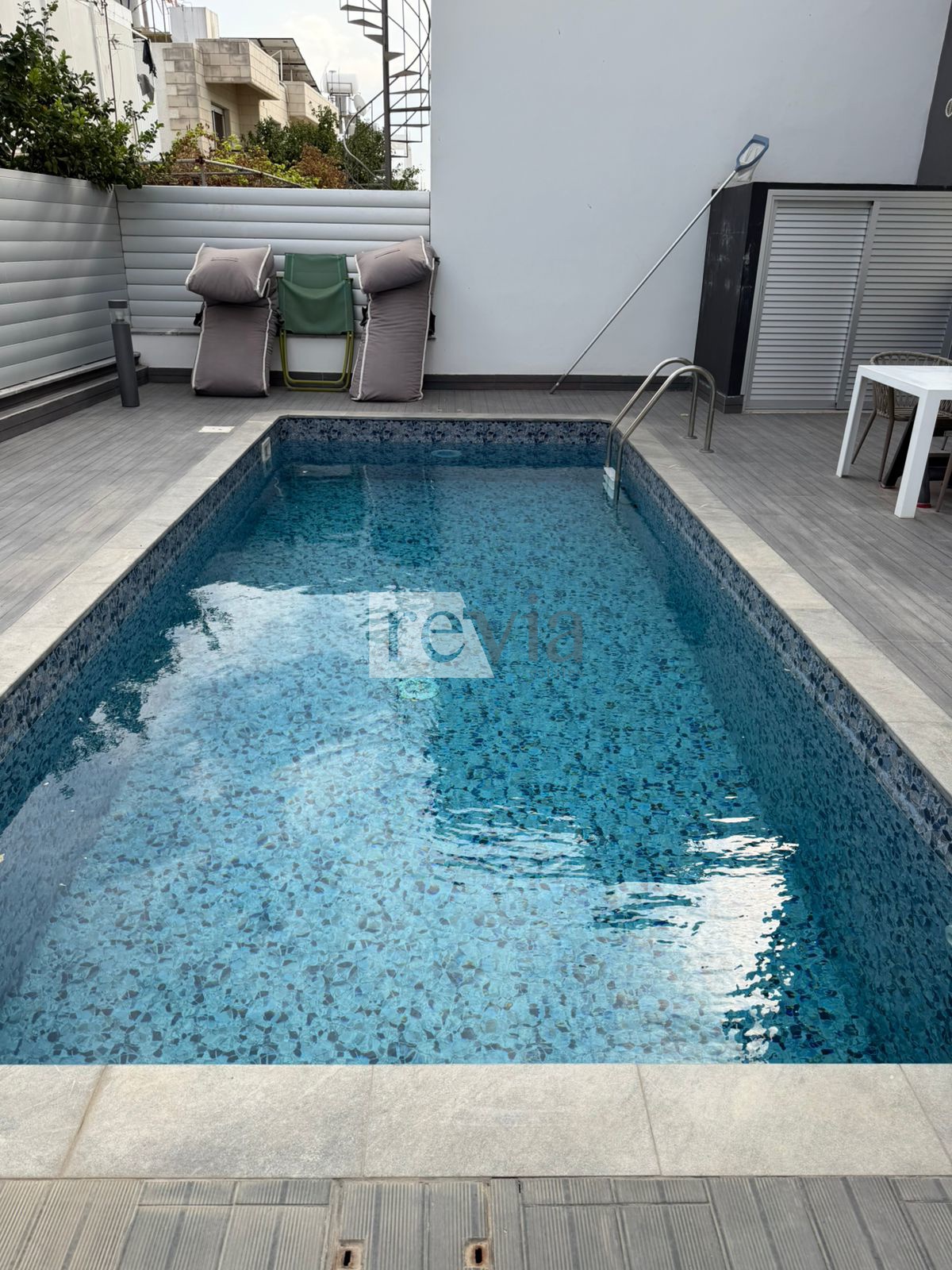 b24c364b62614dd19f2cfcacfb2d933e